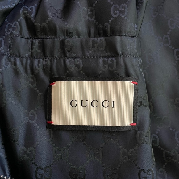 Windbreaker - Picture 5 of 6